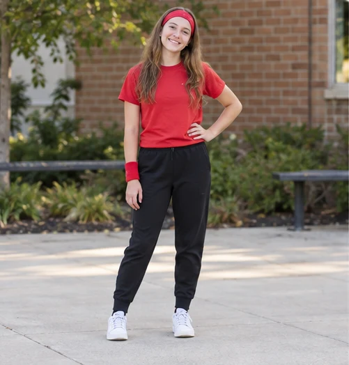 Team-Color T-Shirt Outfit